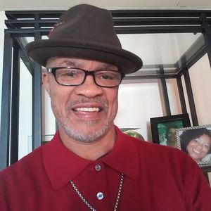 Meet your Posher, Victor